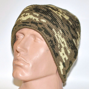 Шапка в'язана, піксель