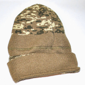 Шапка в'язана, піксель